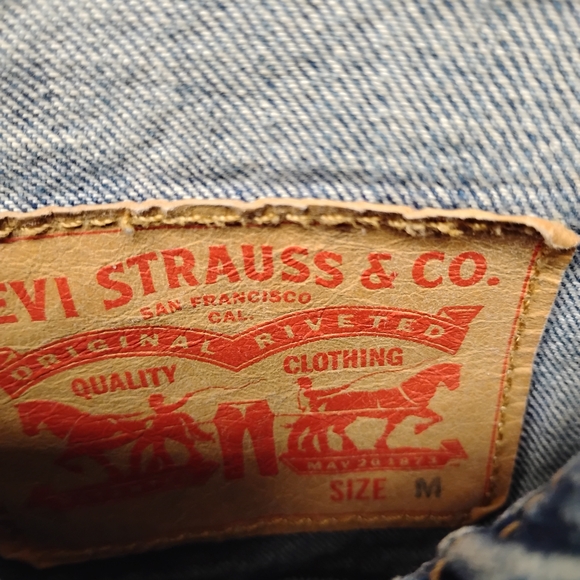 Classic Levi's Blue Denim Jacket Size M - Picture 3 of 4